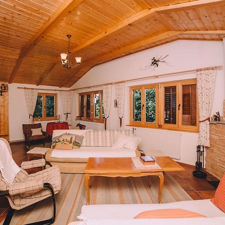 Holiday Home Castanea Praporcan Екстериор снимка