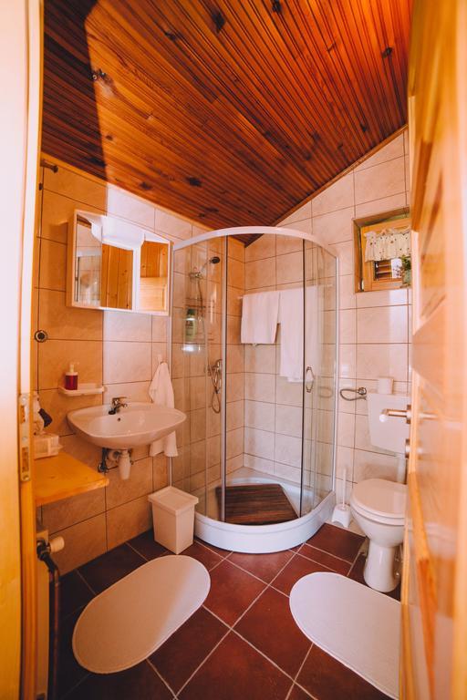 Holiday Home Castanea Praporcan Екстериор снимка