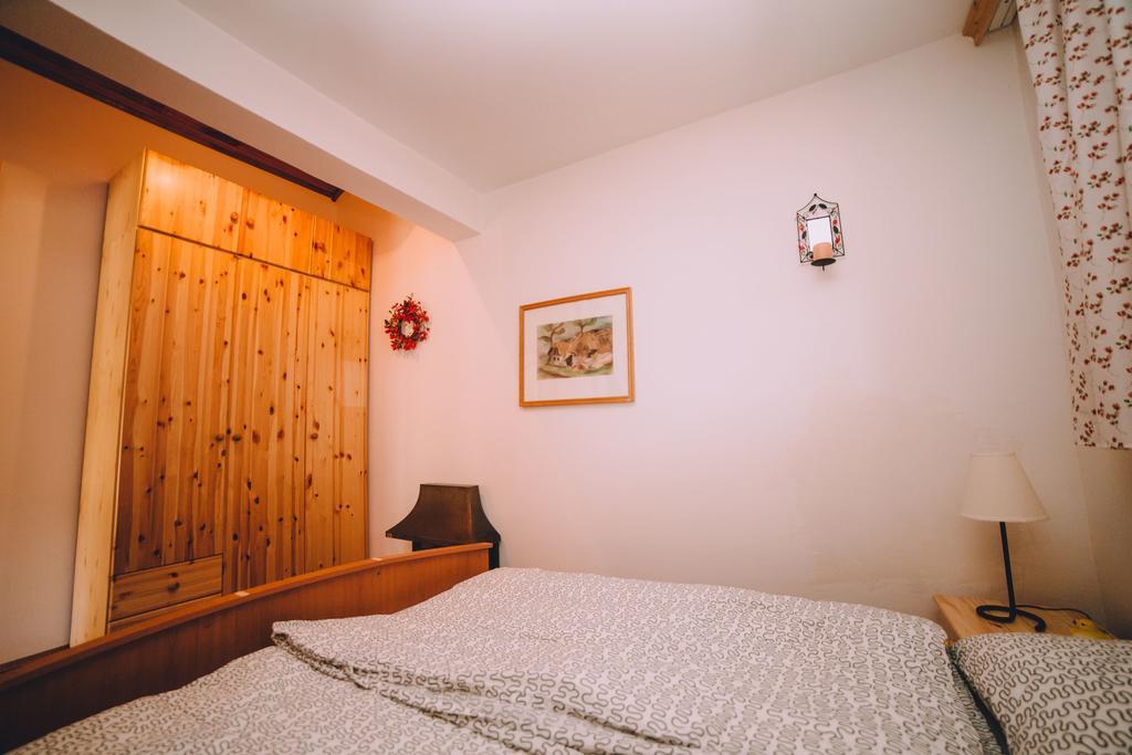 Holiday Home Castanea Praporcan Екстериор снимка