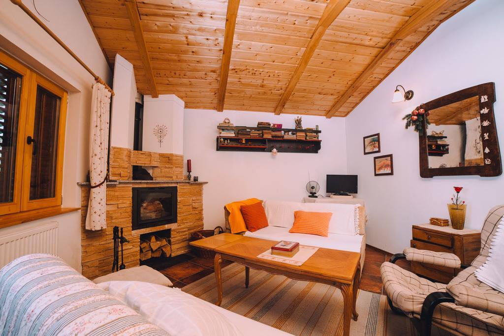 Holiday Home Castanea Praporcan Екстериор снимка